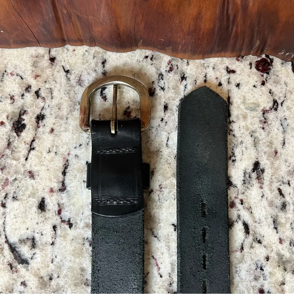 Classic Black Leather Belt with Rounded Silver-Tone Buckle